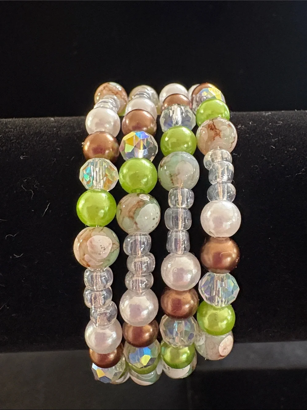 Beaded Bracelet in Green, Pearl & Brown